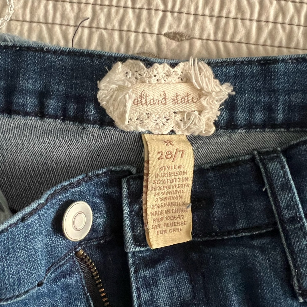 Altar’d State Distressed Skinny Jeans - Picture 4 of 5
